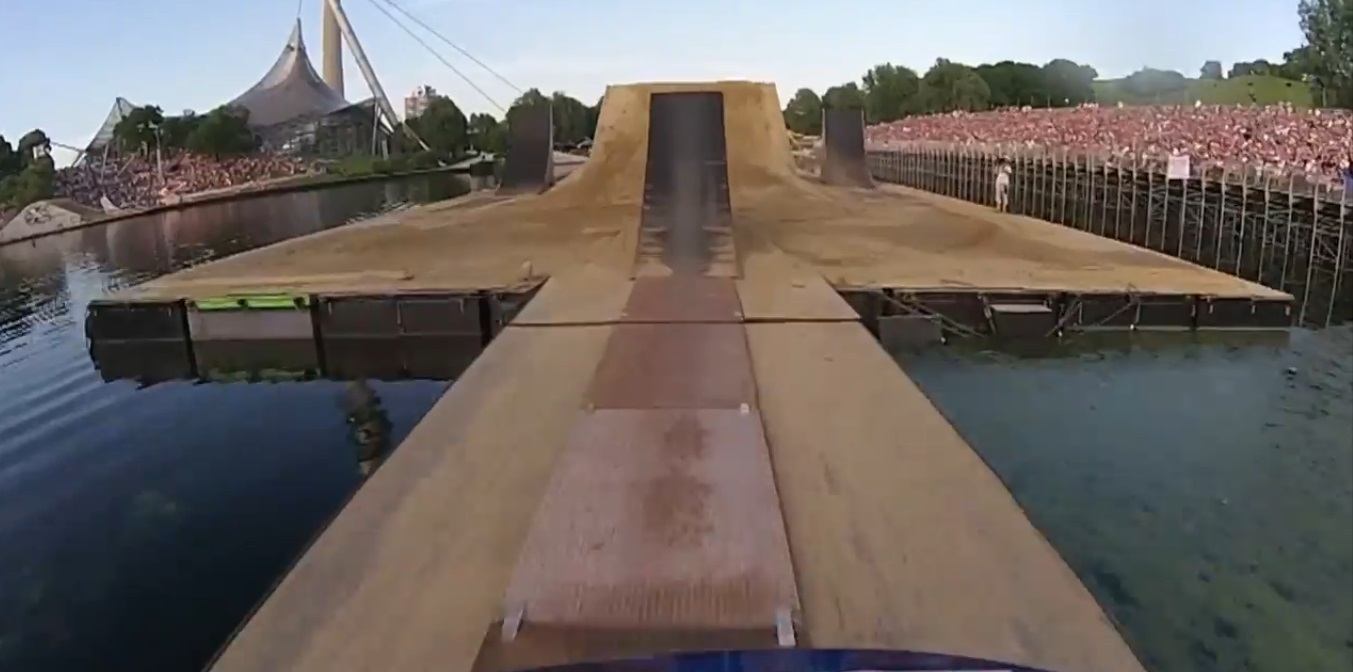 Caméra embarqué aux Red Bull X-Fighters de Munich 2014