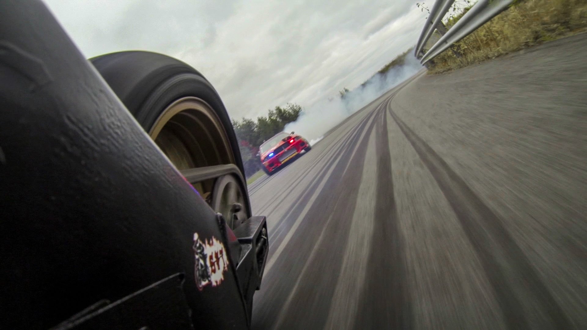Drift moto filmé depuis une Gopro