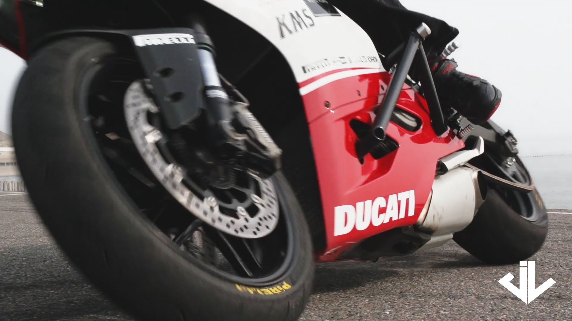 Gametime ! Du stunt sur la Ducati 899 Panigale