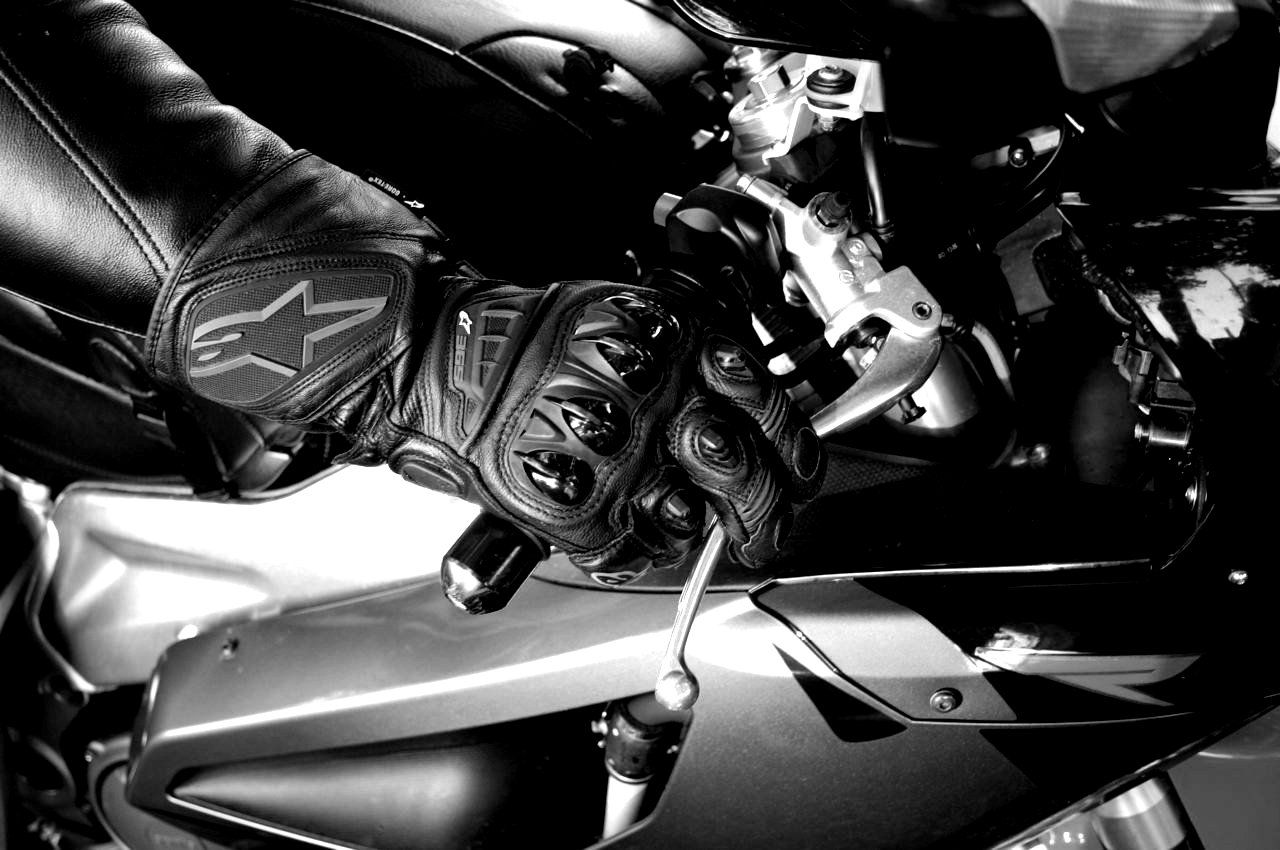 Pourquoi opter pour des gants racing ?