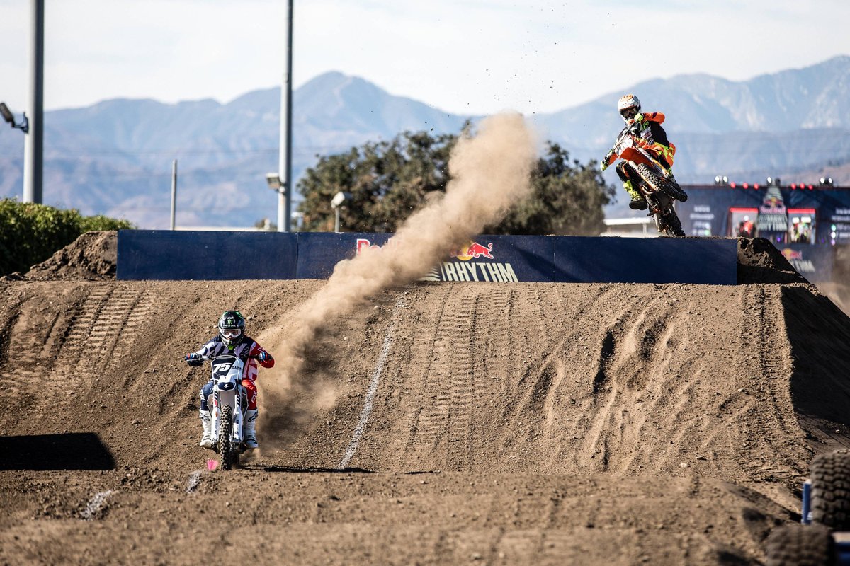 Head to head Mx – Straight Rhythm 2016